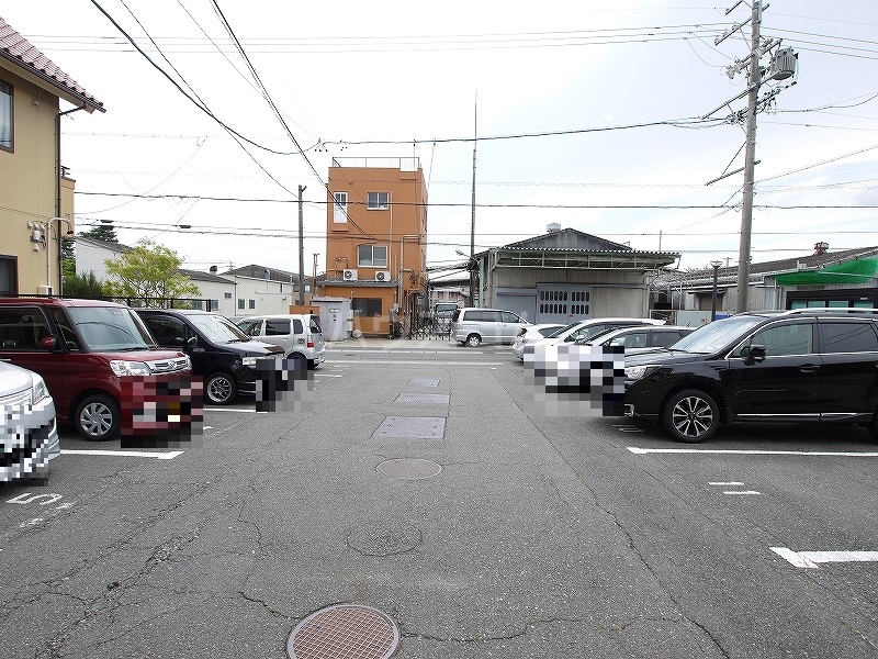 9/10 駐車場