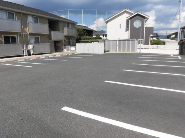 3/10 駐車場