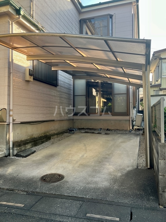 14/17 駐車場