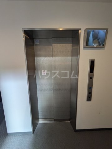 14/22 エントランス