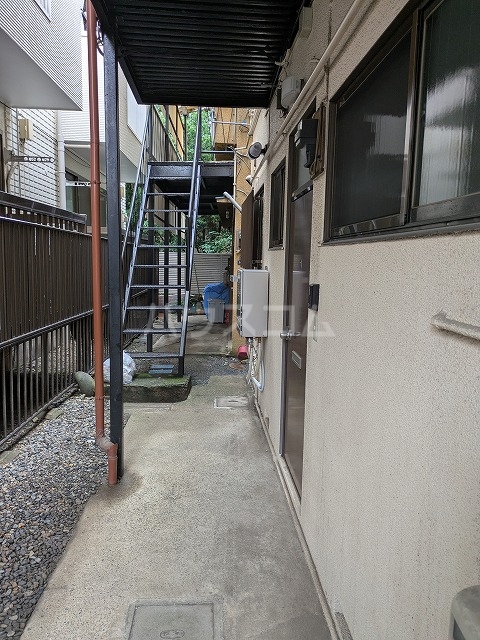 29/30 エントランス