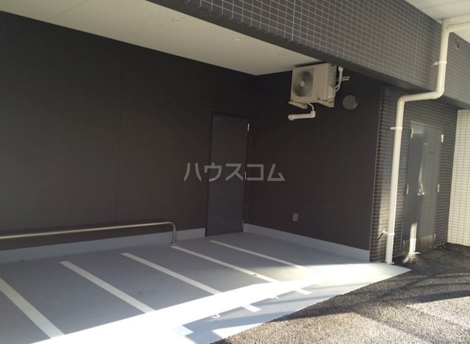 17/27 駐車場