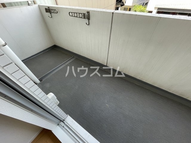 13/23 バルコニー