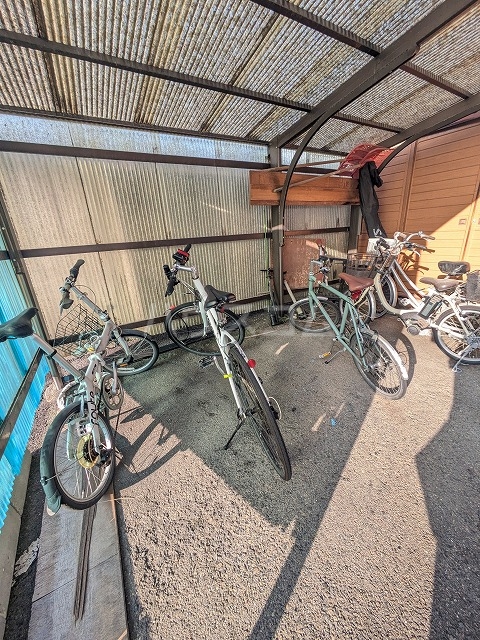 28/30 駐車場