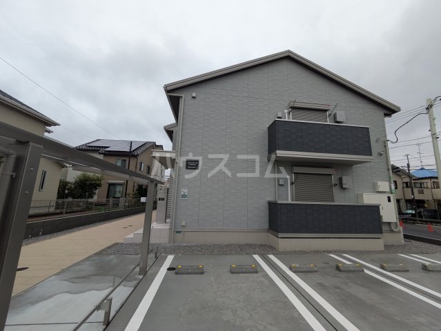 27/30 駐車場