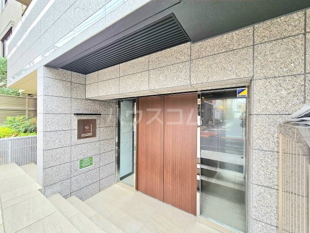 22/30 エントランス