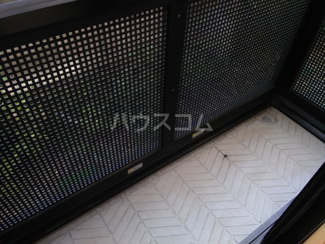 21/30 バルコニー