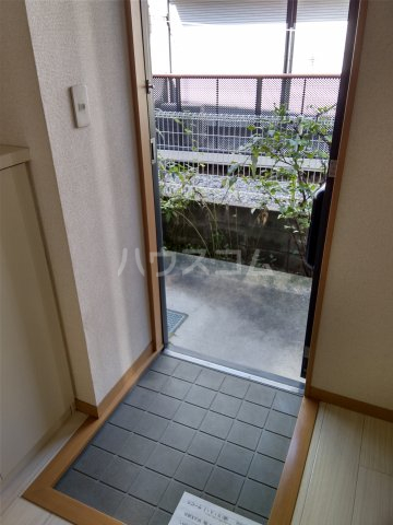 13/30 玄関