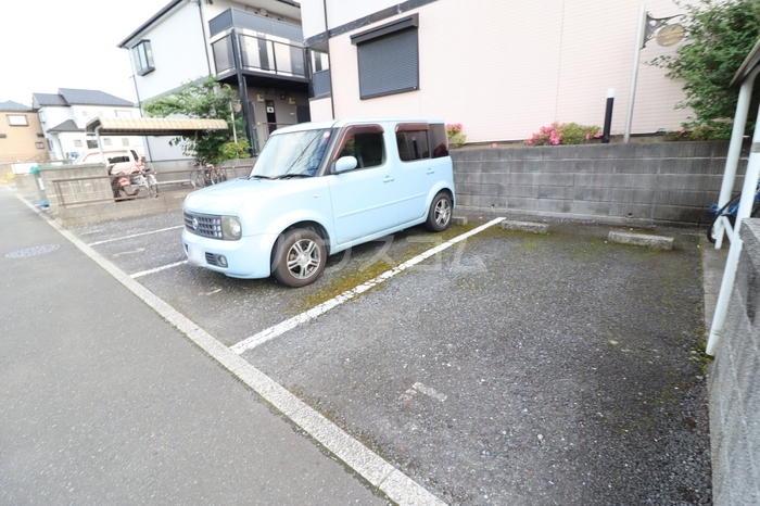 14/15 駐車場
