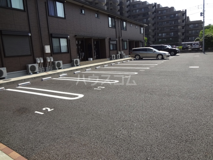 15/16 駐車場