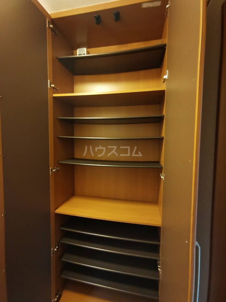 13/30 玄関