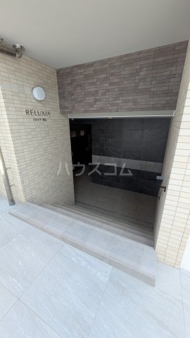 21/27 エントランス