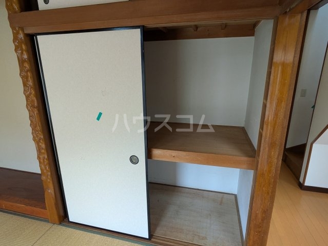 13/30 収納