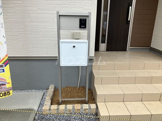 13/15 エントランス