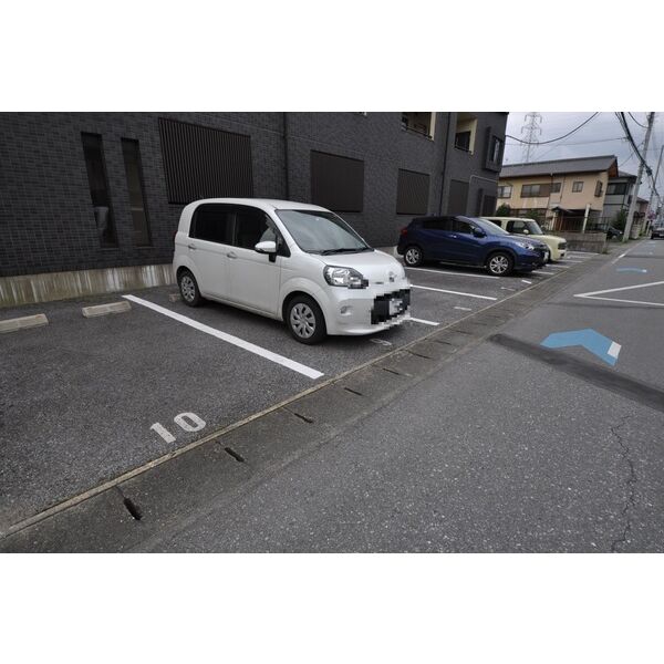 16/24 駐車場
