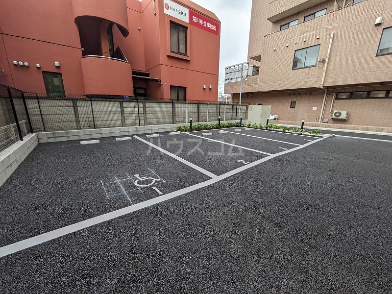 23/30 駐車場