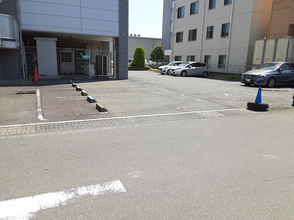 19/22 駐車場