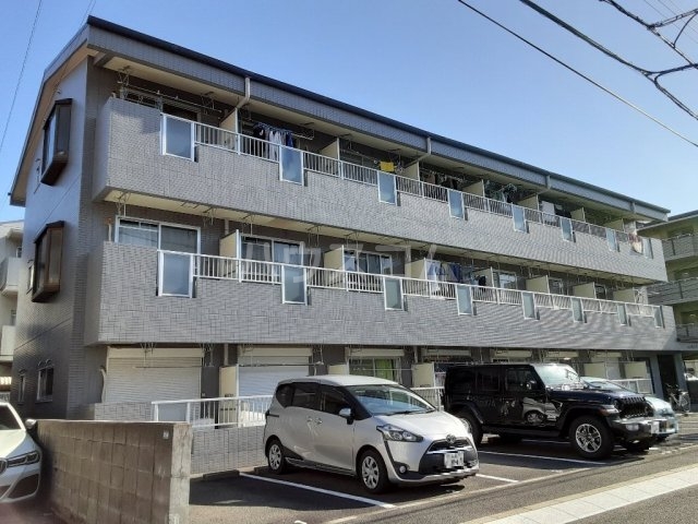 2/4 外観