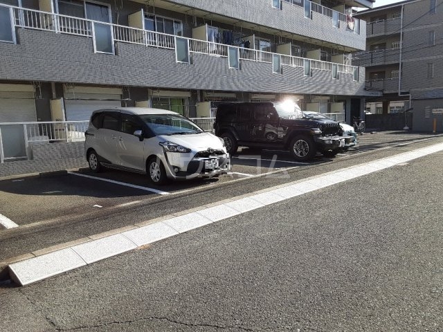 29/30 駐車場