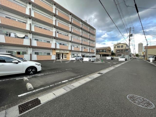 4/10 駐車場