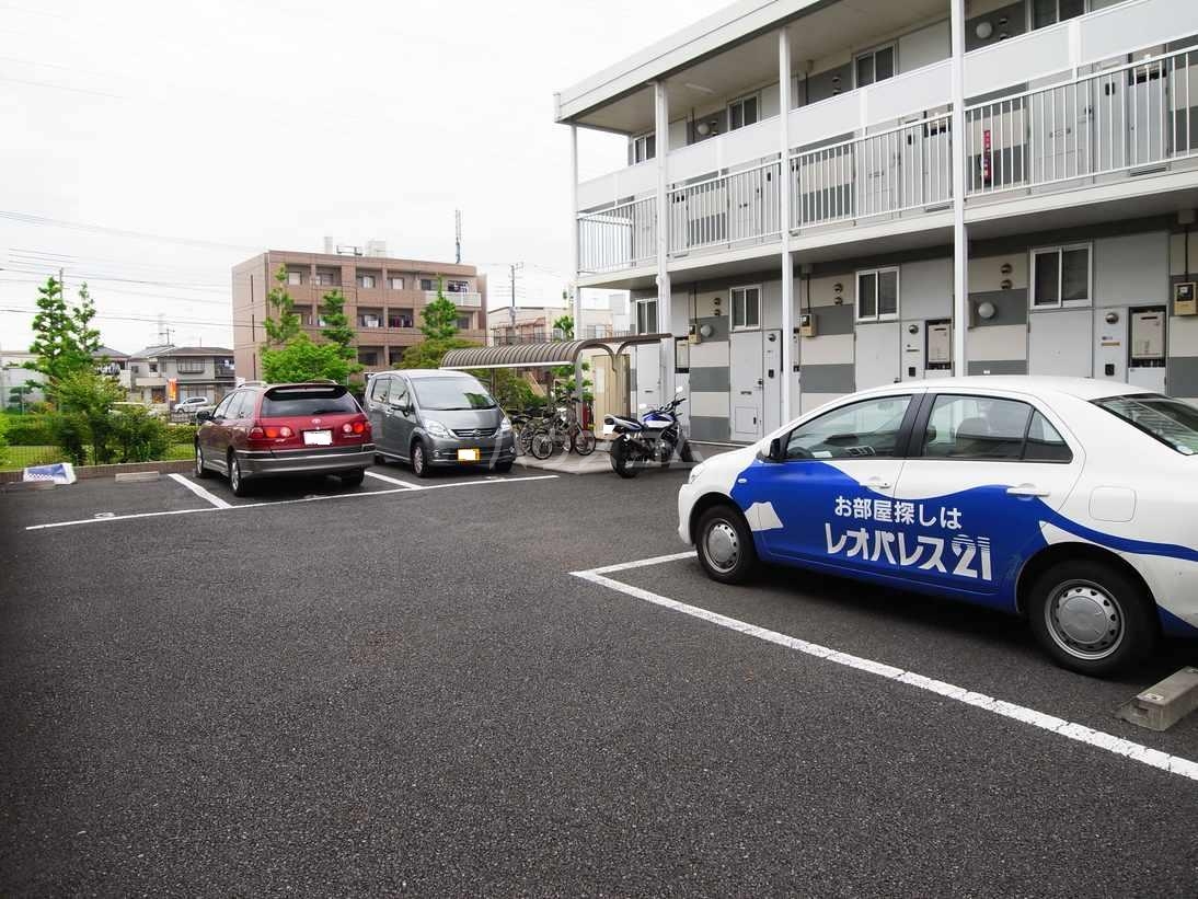13/23 駐車場