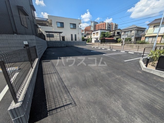25/30 駐車場