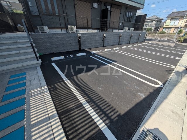 2/7 駐車場