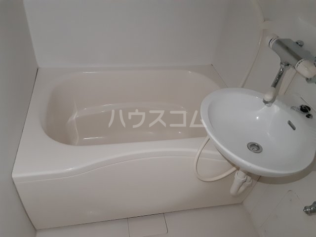 14/30 浴室