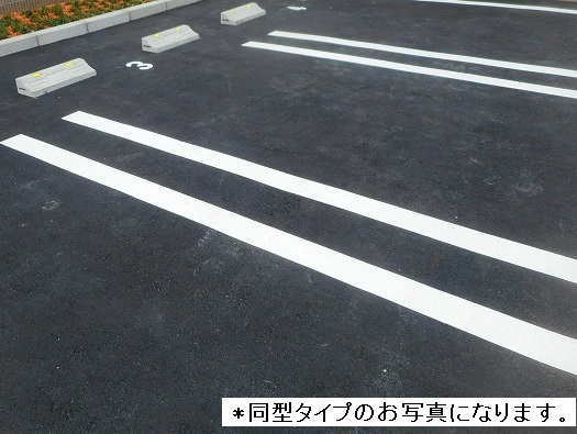 25/30 駐車場