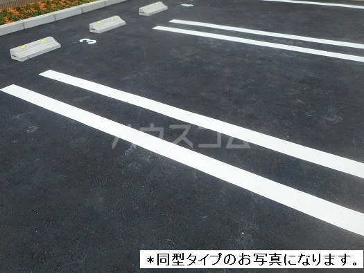 26/30 駐車場