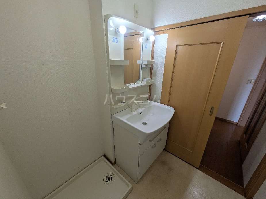 15/30 洗面
