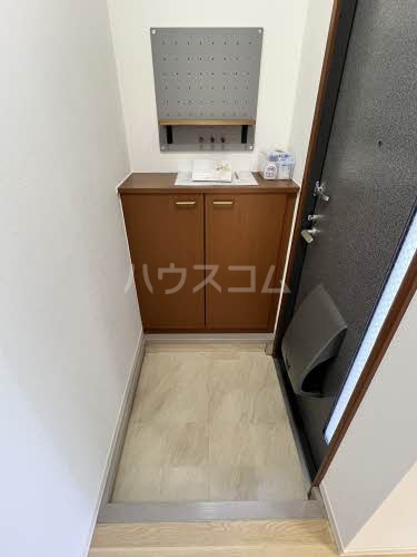 13/29 玄関