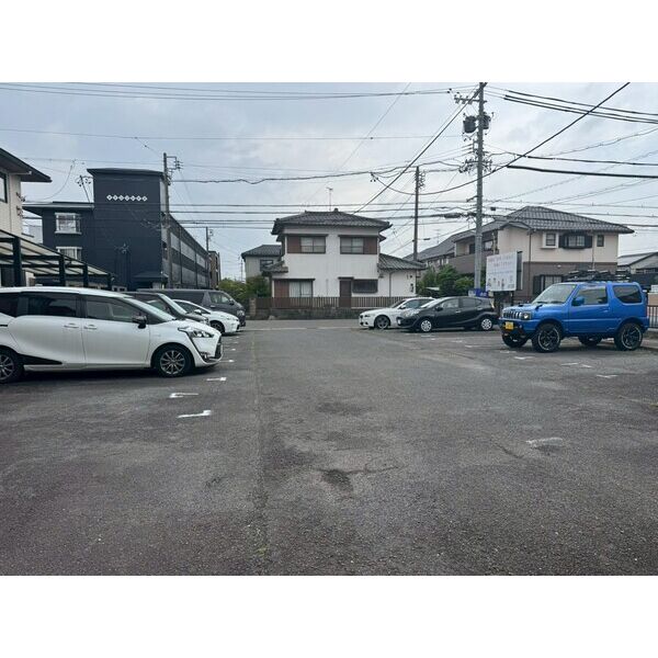 18/19 駐車場