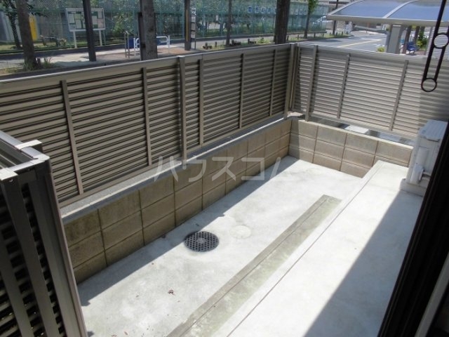 14/23 バルコニー