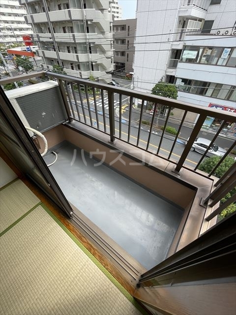 19/27 バルコニー