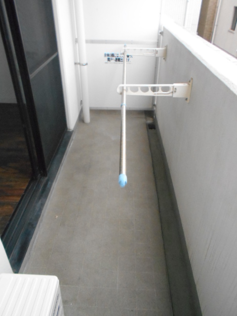 19/30 バルコニー