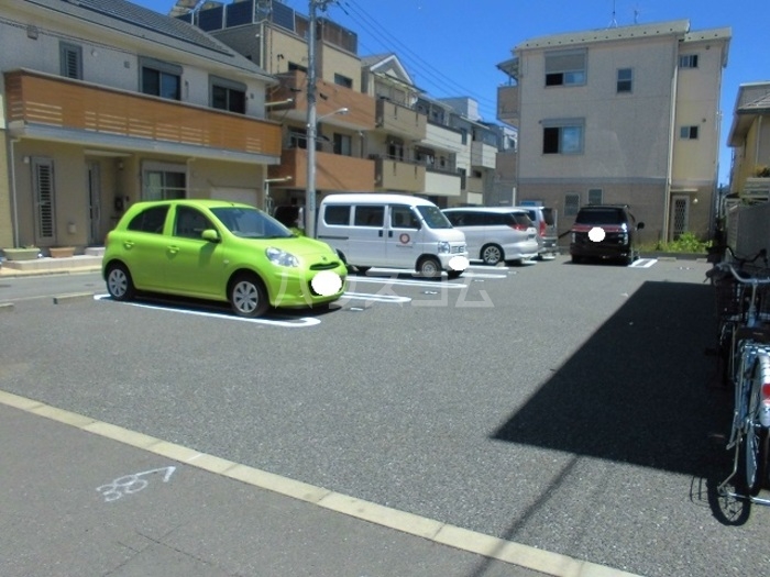 2/8 駐車場