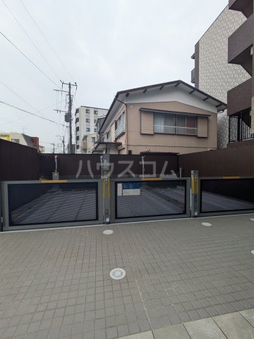 14/15 駐車場