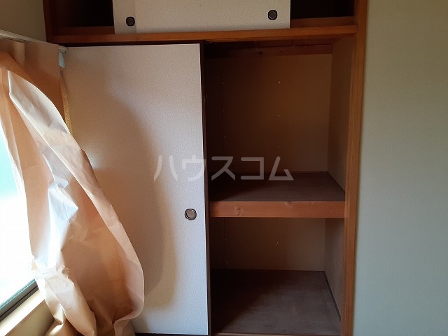 13/30 収納