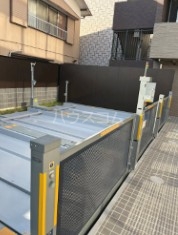 18/19 駐車場