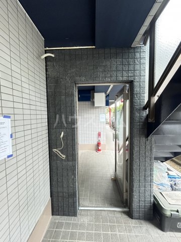 21/24 エントランス