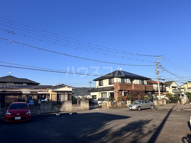 25/26 駐車場