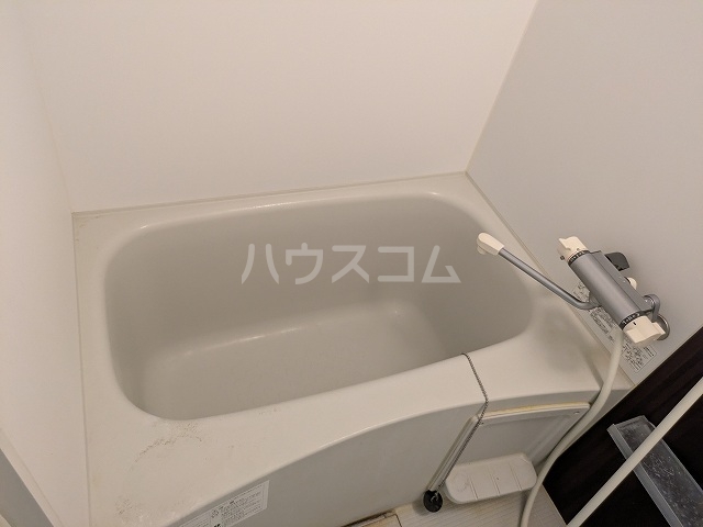16/30 浴室