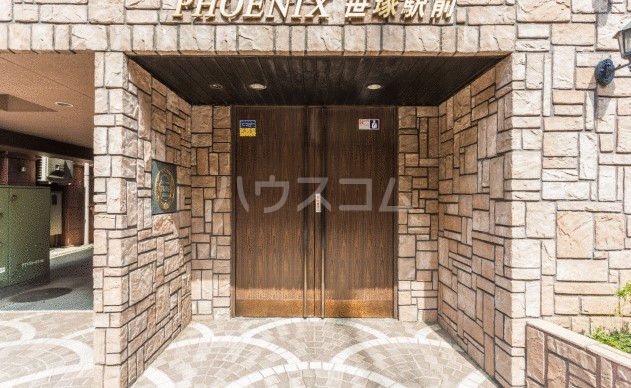 2/4 エントランス