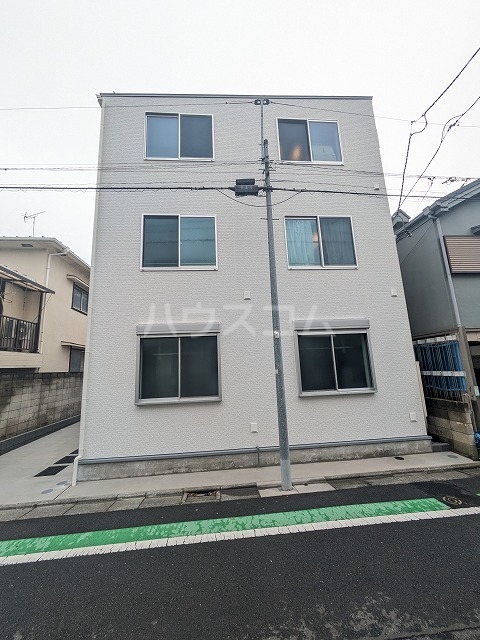 2/4 外観