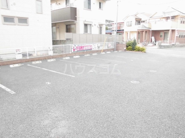 18/24 駐車場