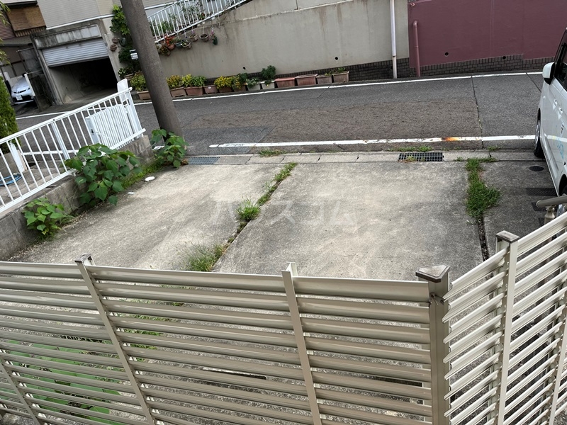 20/23 駐車場
