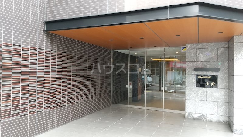 17/27 エントランス