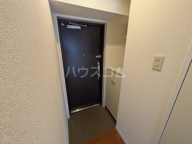 14/30 玄関