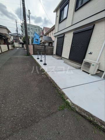 27/30 駐車場